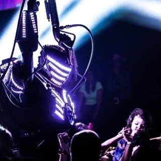 Robotron robô de LED criando momentos inesquecíveis em evento